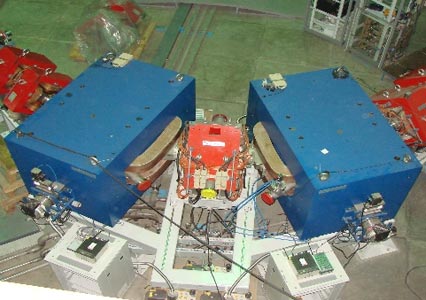 HYbrid Recoil mass Analyzer HYbrid Recoil mass Analyzer