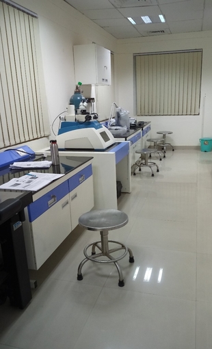TEM Specimen Preparation Facility TEM Specimen Preparation Facility